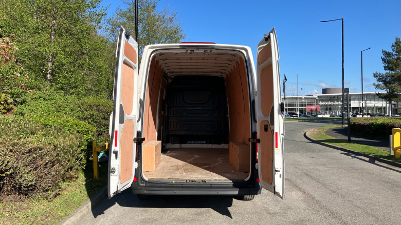 Volkswagen Crafter Cr35 Lwb Diesel Fwd 2.0 TDI 140PS Commerce High Roof Van